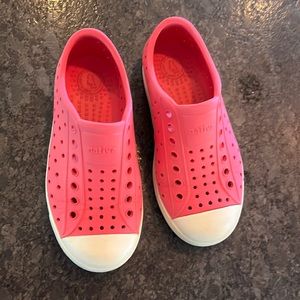 Native Shoes-Jefferson Slip on-Hollywood Pink -Size 11 little kid